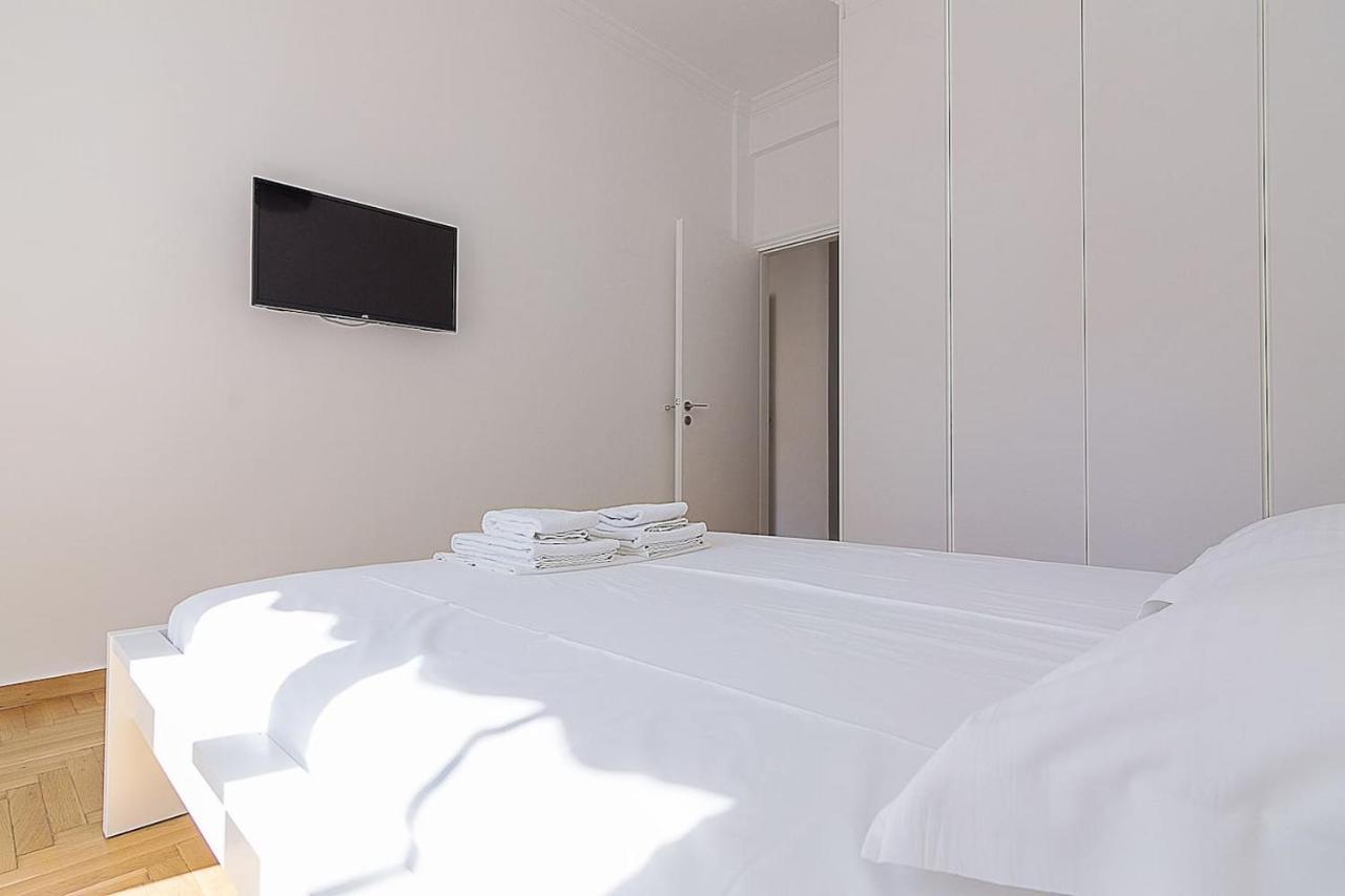 Spacious Two Bedroom Apartment In Central Location Atina Dış mekan fotoğraf