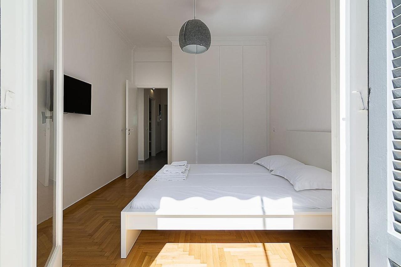 Spacious Two Bedroom Apartment In Central Location Atina Dış mekan fotoğraf