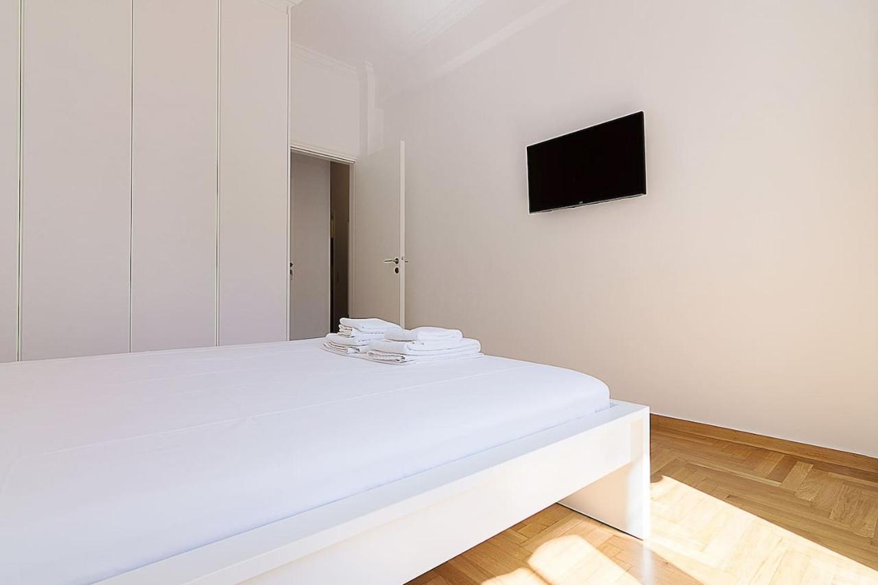 Spacious Two Bedroom Apartment In Central Location Atina Dış mekan fotoğraf