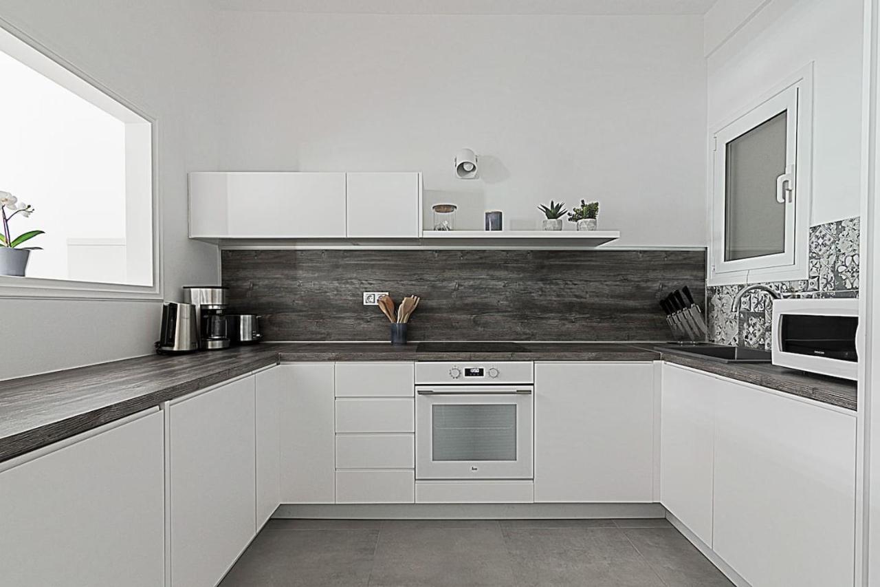 Spacious Two Bedroom Apartment In Central Location Atina Dış mekan fotoğraf