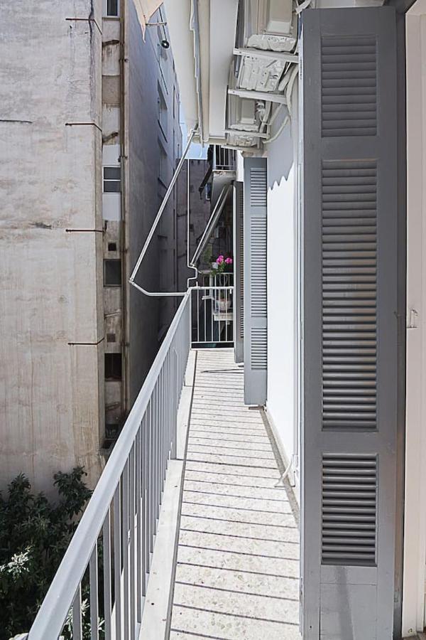 Spacious Two Bedroom Apartment In Central Location Atina Dış mekan fotoğraf